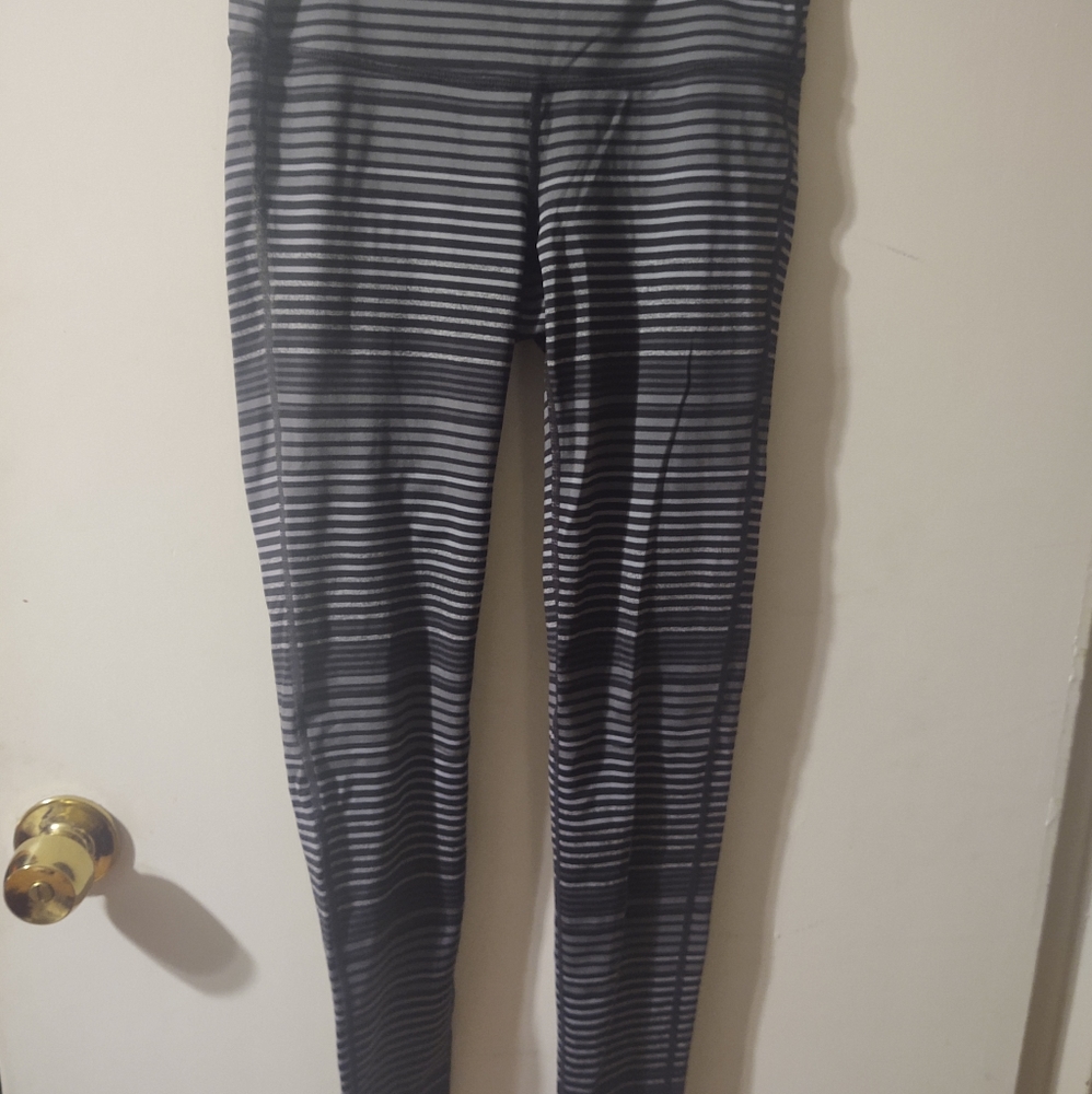 Athlete striped leggings